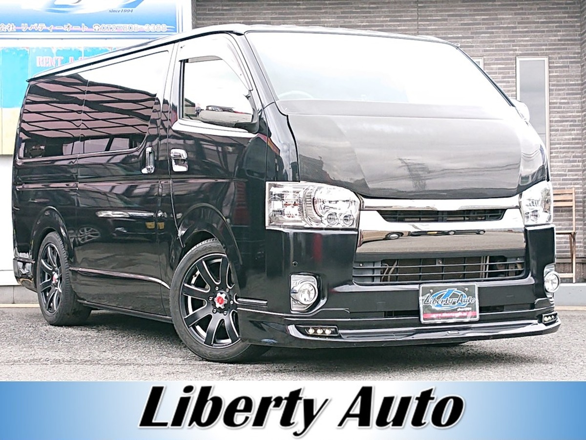 ハイエースバン　ダークプライム